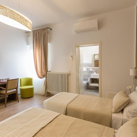 كوماكيو Villa Cavour الغرفة الصورة